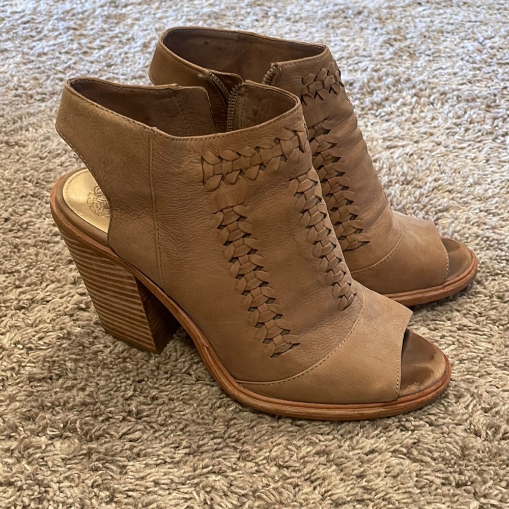 Vince Camuto shoe bootie
